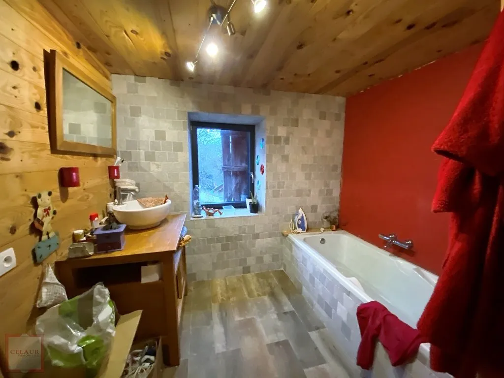 JOLIE MAISONNETTE DE PAYS - HAUTEURS VALLEE DORDOGNE