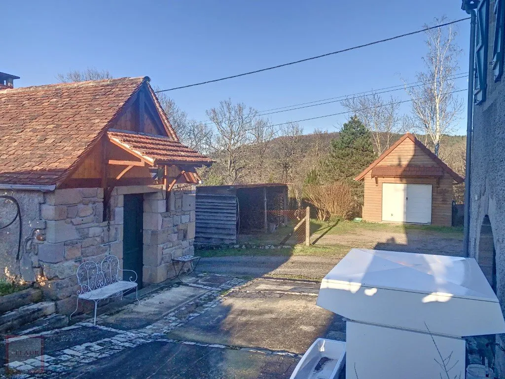 Maison en pierre, vente en viager occupé