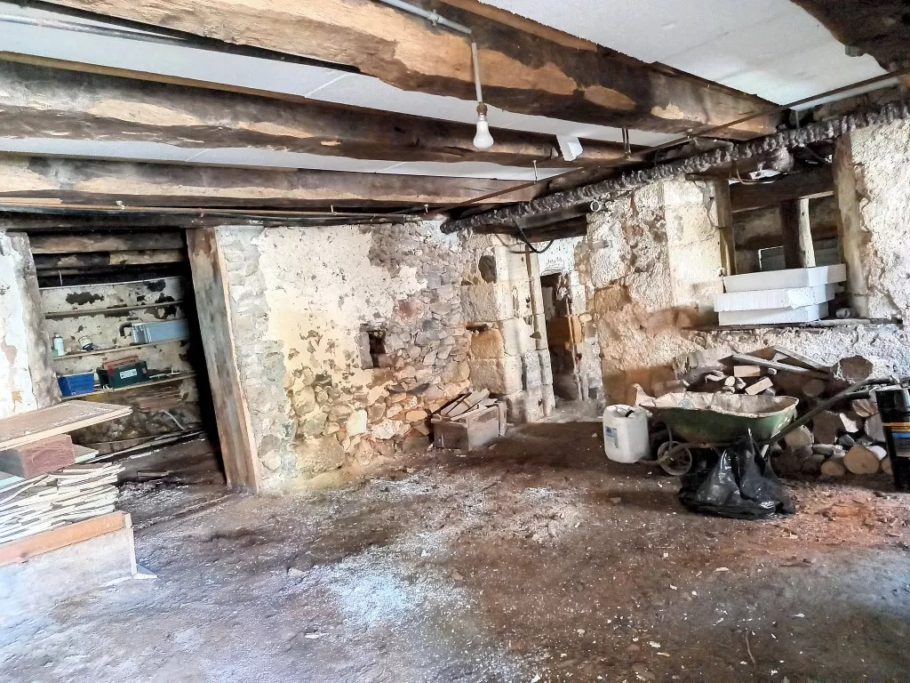 Maison de bourg en pierre