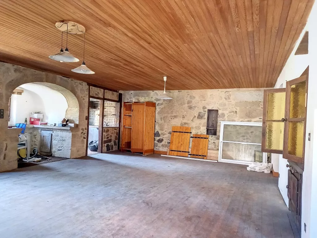 Maison de bourg en pierre