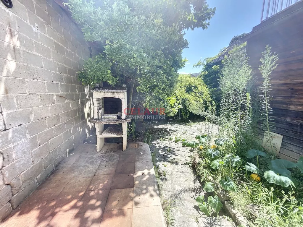 Maison Vayrac Centre avec petite cour