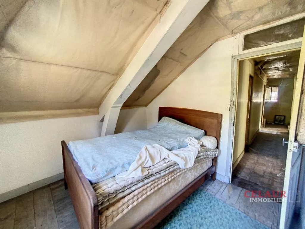 MAISON DE VILLE A RENOVER