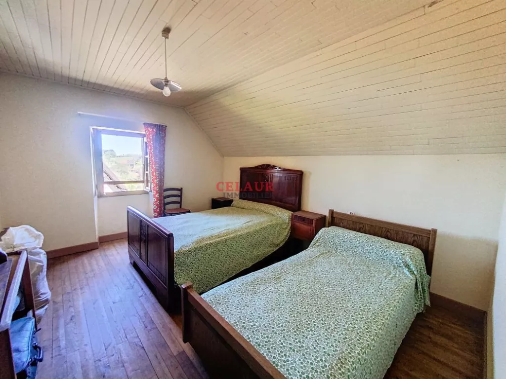 FARMHOUSE ON 2.5 HA - DORDOGNE VALLEY HEIGHTS