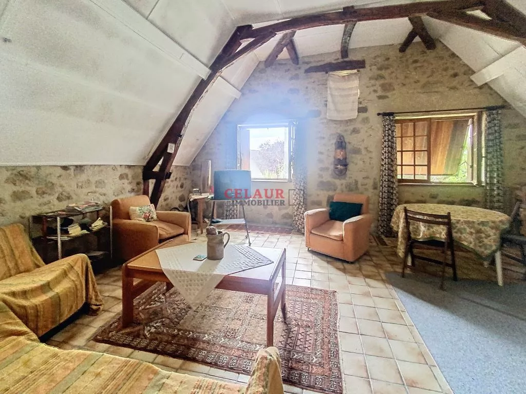 MAISON ET GITE SUR 5783 M²