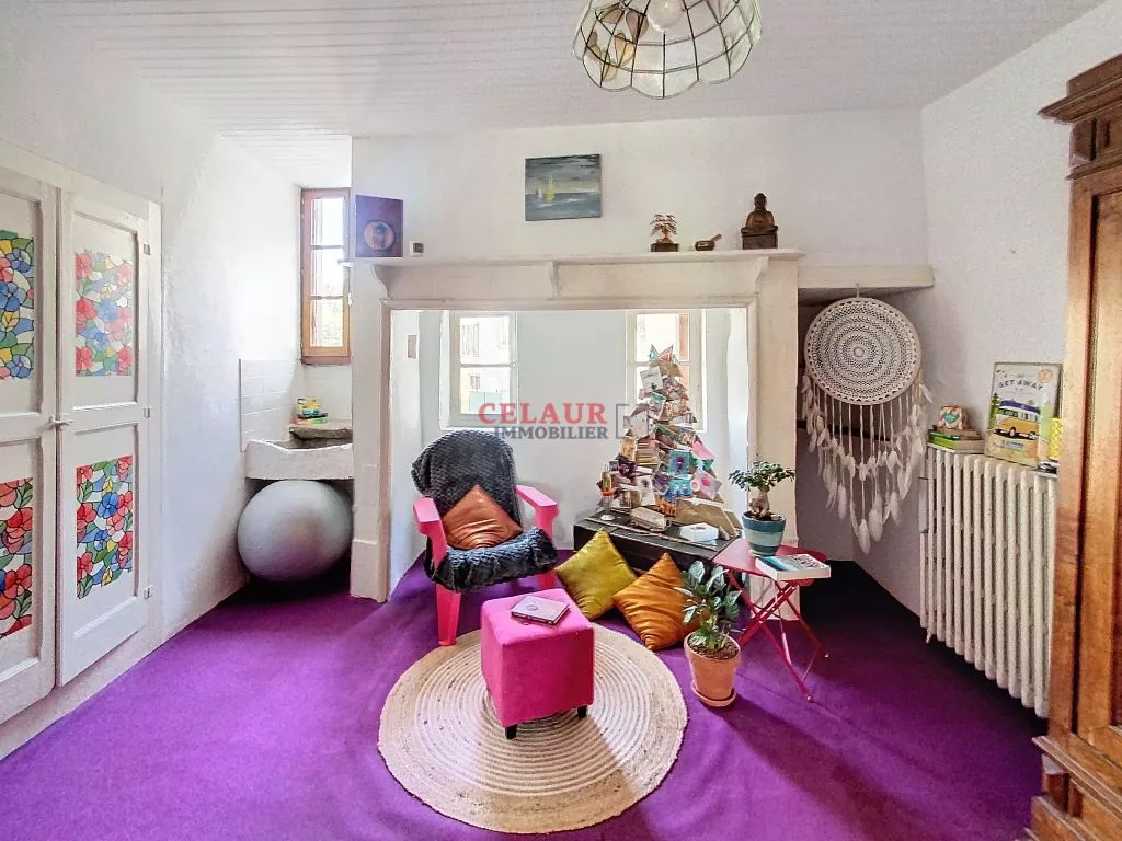 COQUETTE MAISON DE VILLAGE