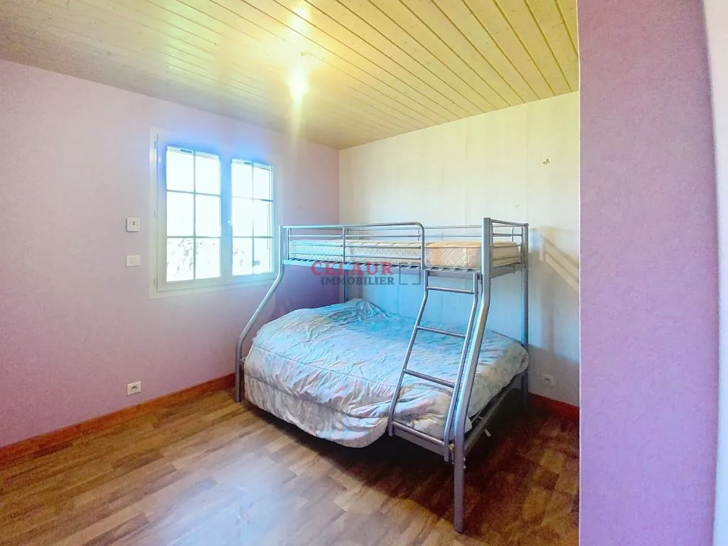 MAISON EN SEMI AUTONOMIE SUR 1HA DE PRAIRIE ARBOREE