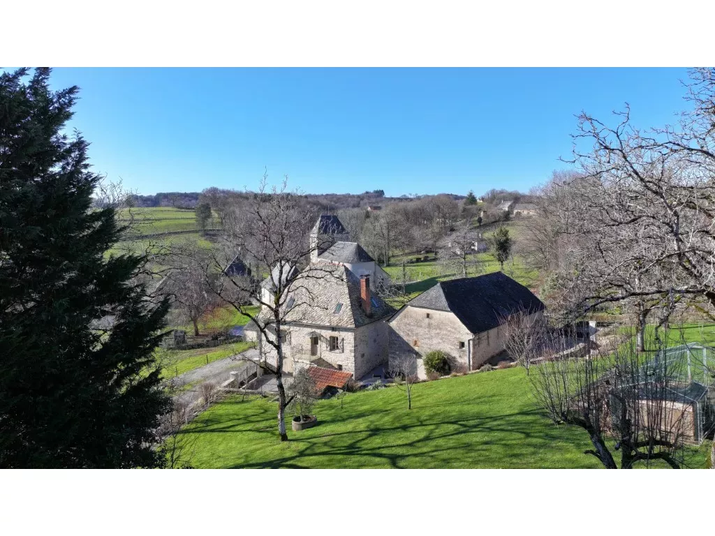 RENOVATED STONE HOUSE - Dupli