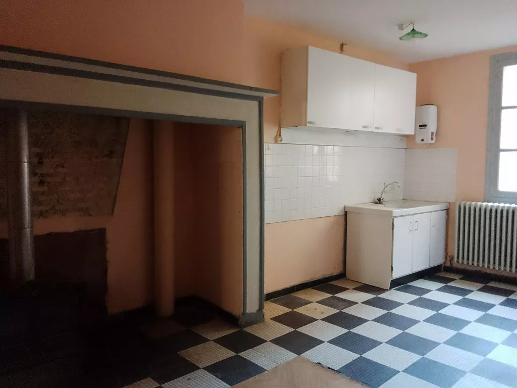 IMMEUBLE ENTIER A RENOVER