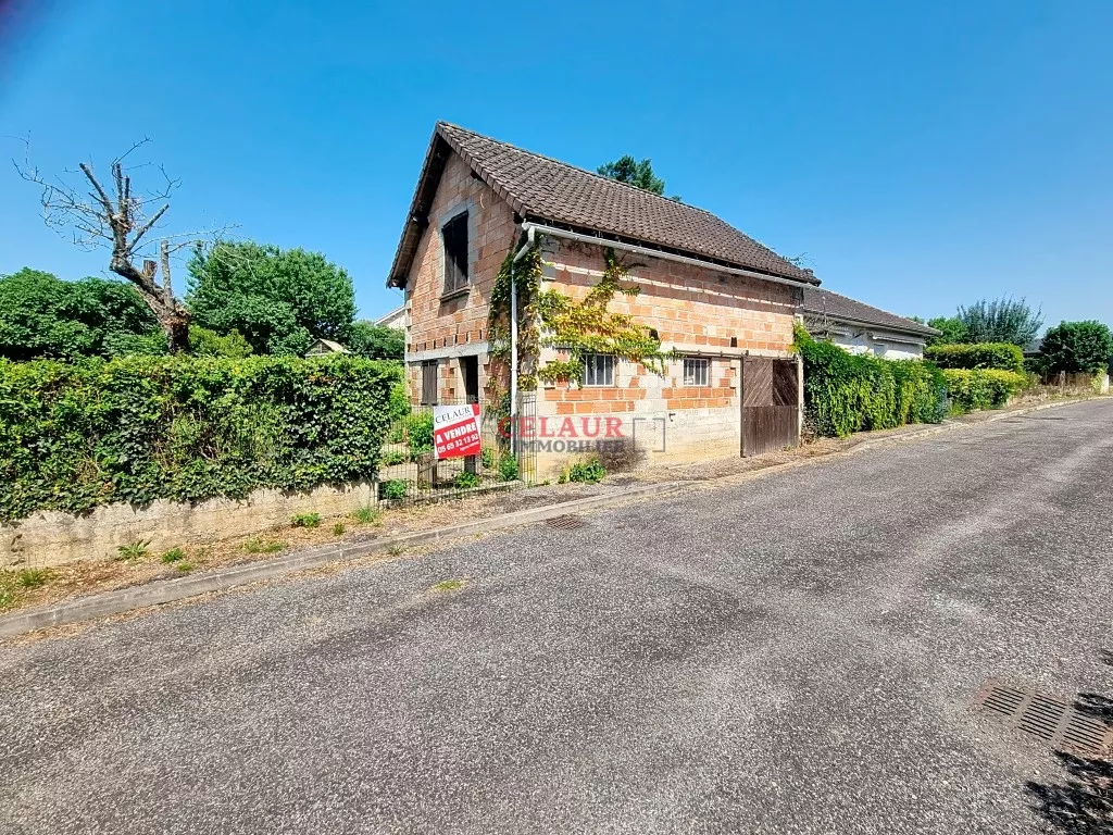 BATISSE AVEC 600M² DE TERRAIN