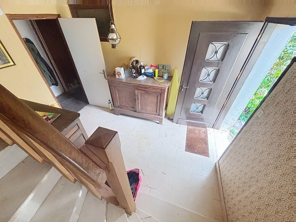 Grande maison avec terrain de 2ha