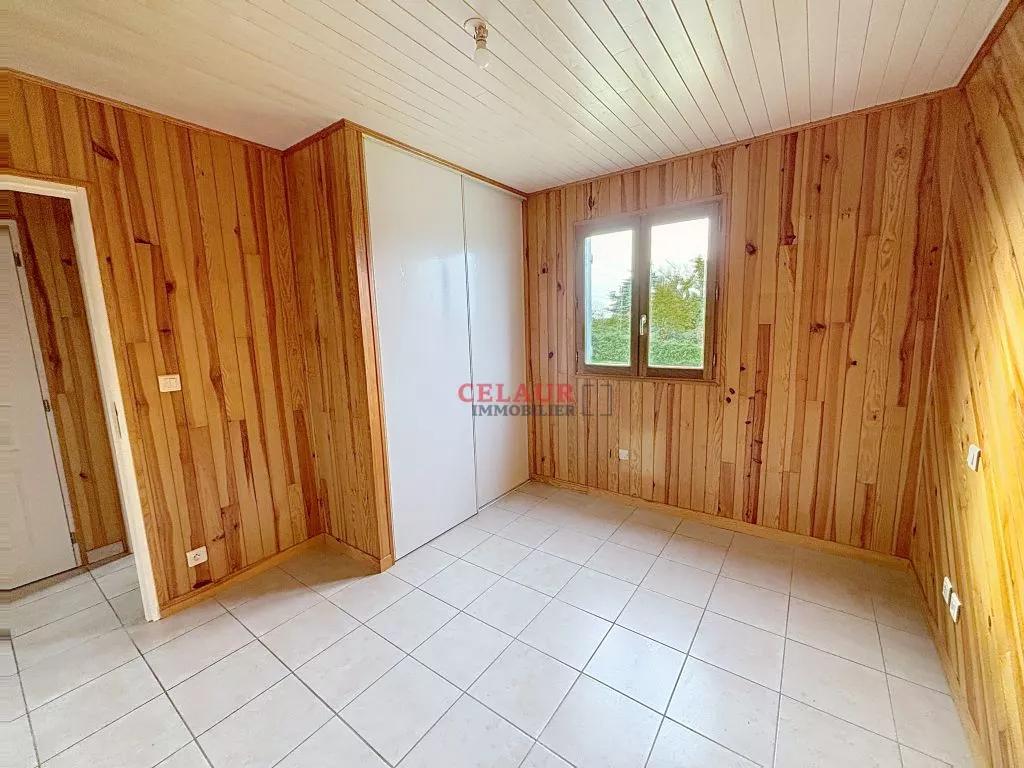 PLAIN PIED A OSSATURE BOIS SUR 1566 M² DE TERRAIN