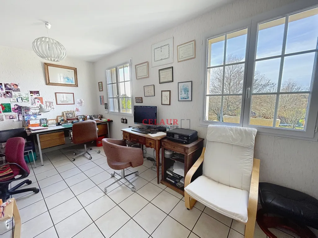 SUPERBE MAISON FAMILIALE DE 187 M&sup2;