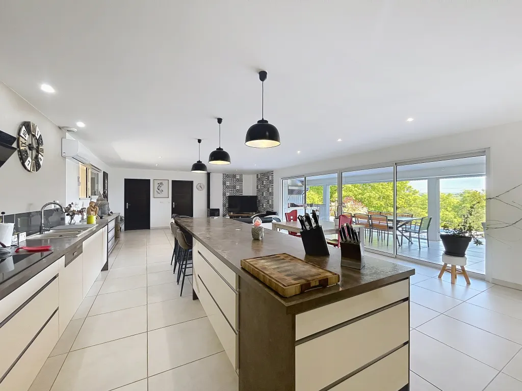 VILLA PLAIN PIED VUE PANORAMIQUE VAYRAC