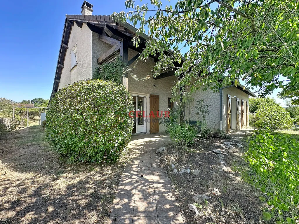 LARGE SINGLE-STOREY HOUSE - Dupli - Dupli